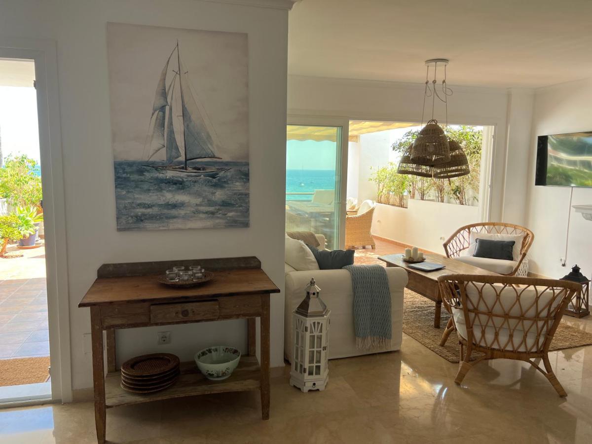 Playa Cristo Amazing Beach Terrace Appartment Estepona Exteriör bild