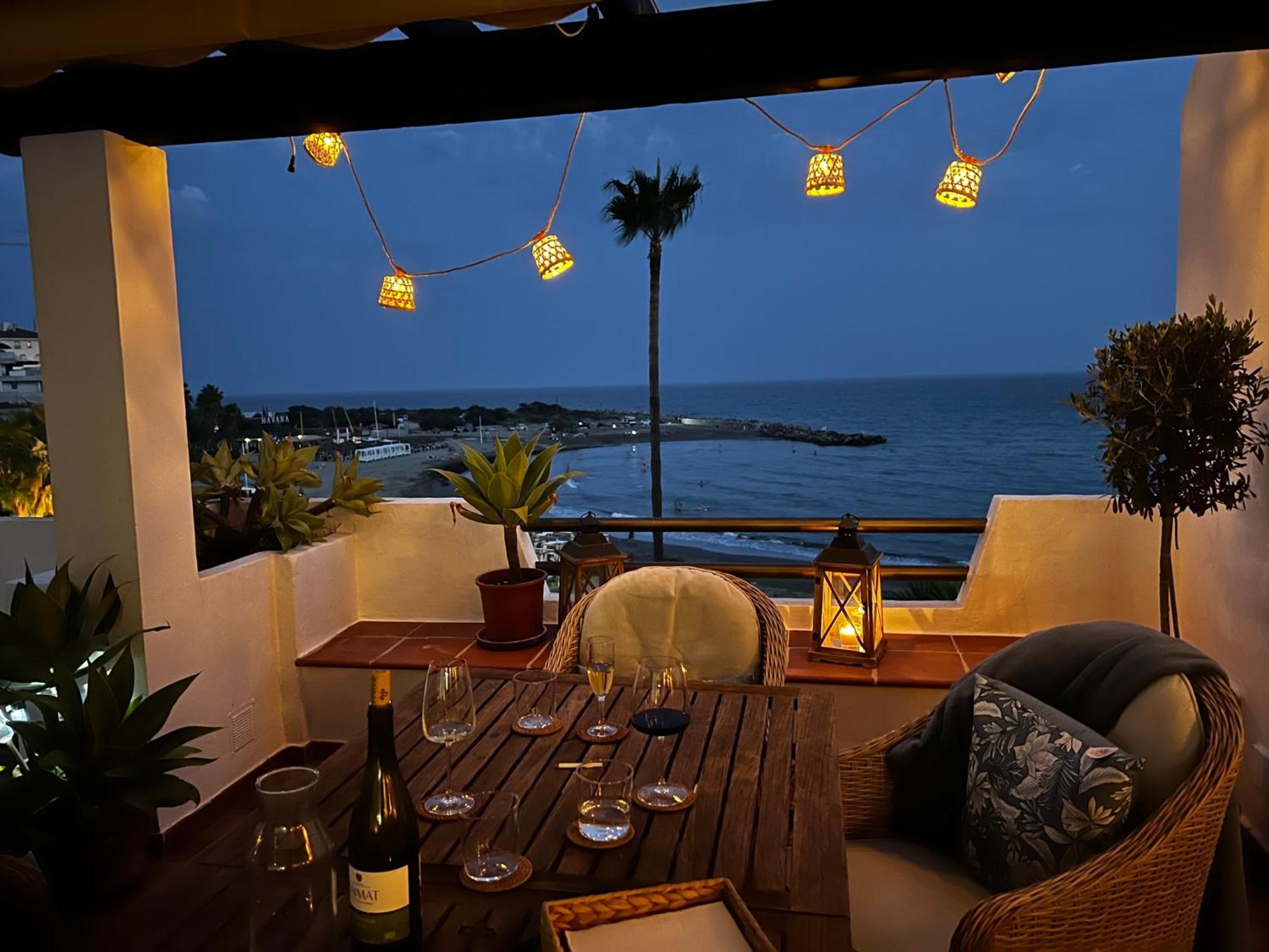 Playa Cristo Amazing Beach Terrace Appartment Estepona Exteriör bild